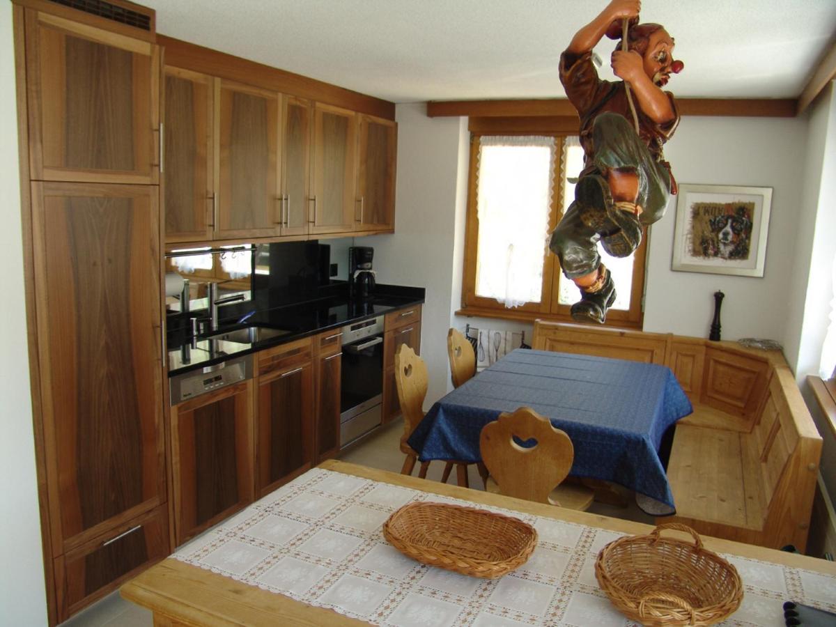 Strahlhorn Apartment Zermatt Bagian luar foto