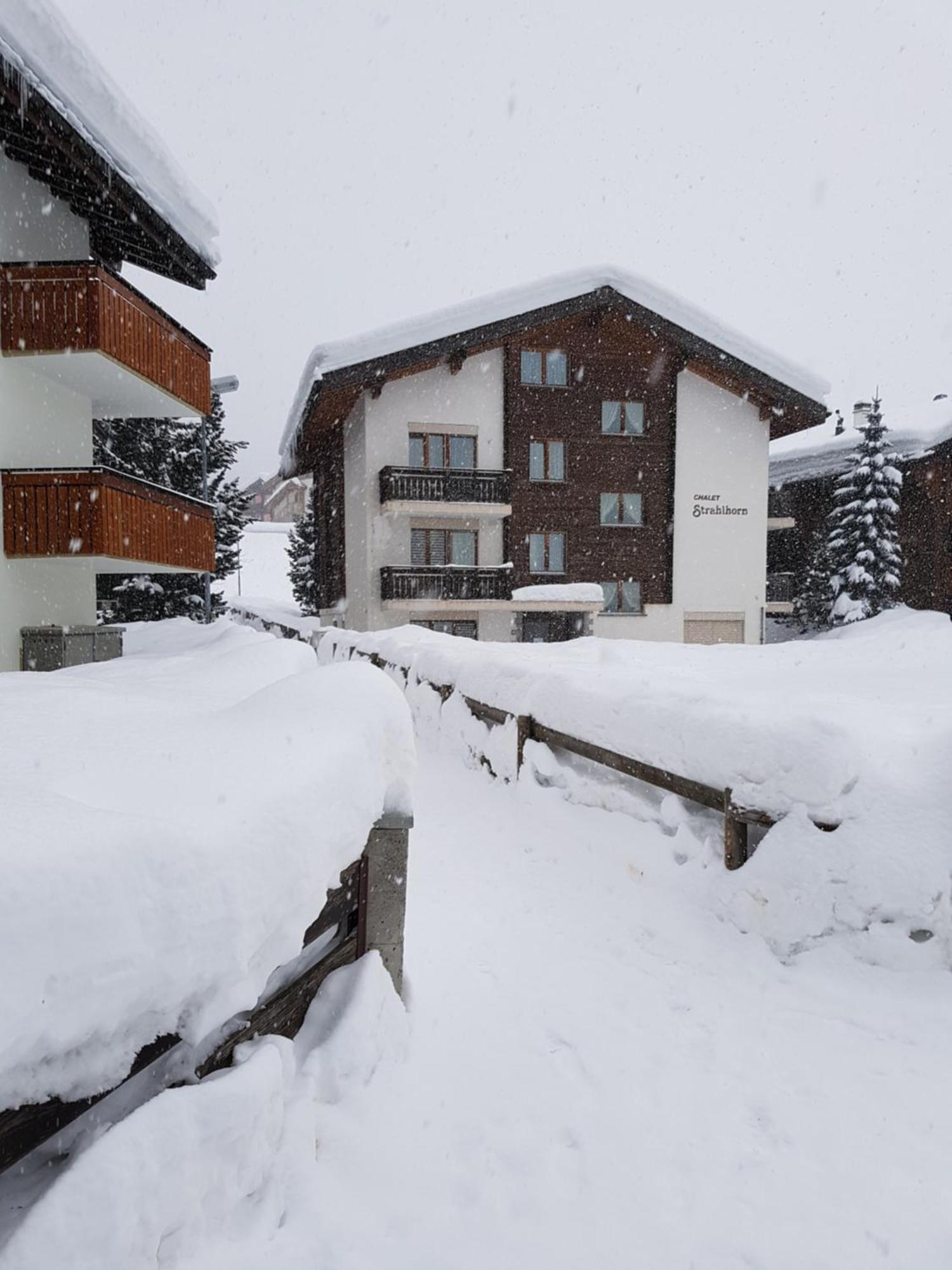 Strahlhorn Apartment Zermatt Bagian luar foto